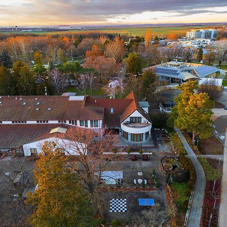 Park Hotel Buekfuerdo Bük Dış mekan fotoğraf